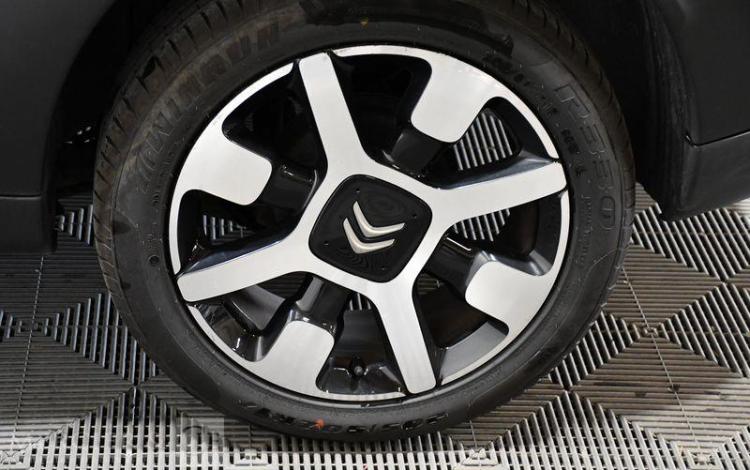 CITROEN C4 CACTUS BLUEHDI100 SHINE VERT EH-076-DW
