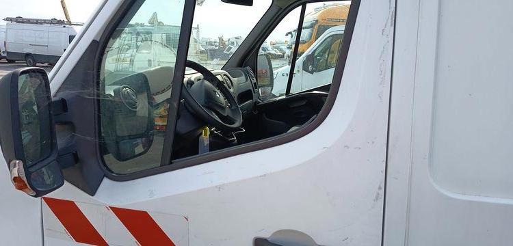 RENAULT MASTER III PHASE 2 L3H2 2.3 dCi 16V ENERGY 170 CV NACELLE KLUBB K26 10 M – 580 H BLANC EM-854-SE
