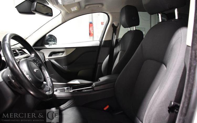 JAGUAR F-PACE 2.0 D180 180 PURE AWD BVA BLANC EN-974-NP