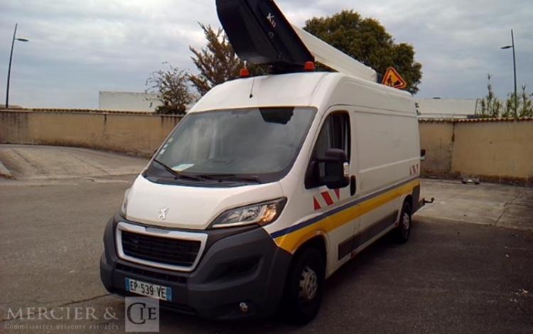 PEUGEOT BOXER BLUEHDI 2.0 16V 130CV NACELLE SUR VL 12M 1642H BLANC EP-539-VE