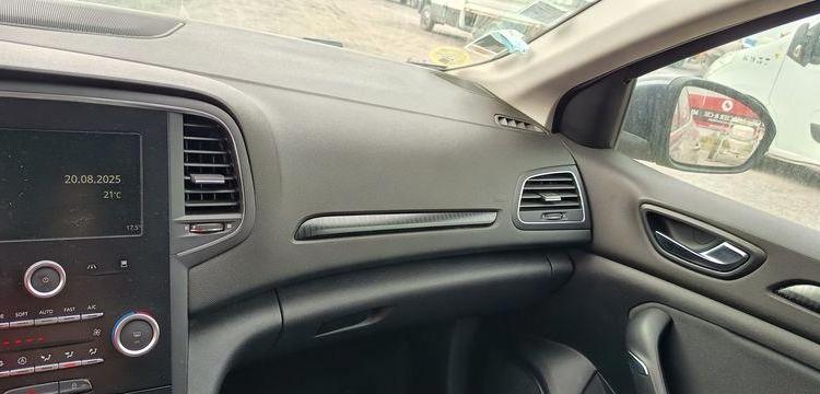 RENAULT MEGANE IV HATCHBACK 1.5 DCI 16V 110 CV – DIESEL – 152984 KMS – ANNEE 2017 GRIS EP-780-DT