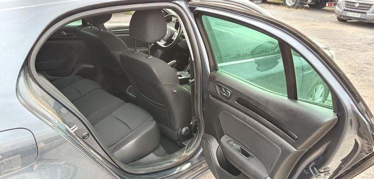 RENAULT MEGANE IV HATCHBACK 1.5 DCI 16V 110 CV – DIESEL – 152984 KMS – ANNEE 2017 GRIS EP-780-DT