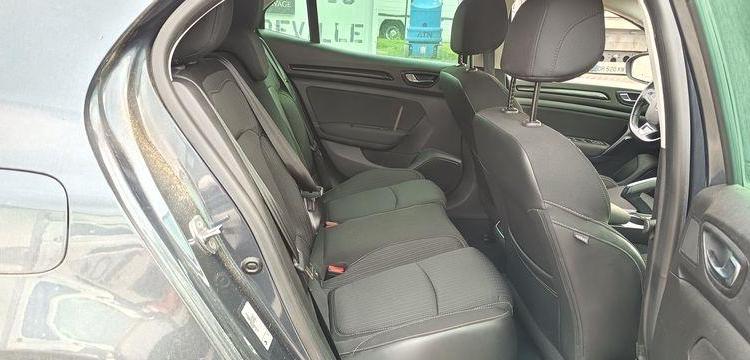 RENAULT MEGANE IV HATCHBACK 1.5 DCI 16V 110 CV – DIESEL – 152984 KMS – ANNEE 2017 GRIS EP-780-DT