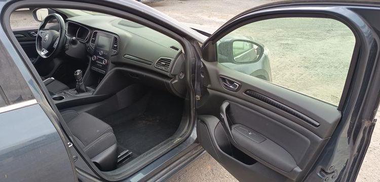 RENAULT MEGANE IV HATCHBACK 1.5 DCI 16V 110 CV – DIESEL – 152984 KMS – ANNEE 2017 GRIS EP-780-DT