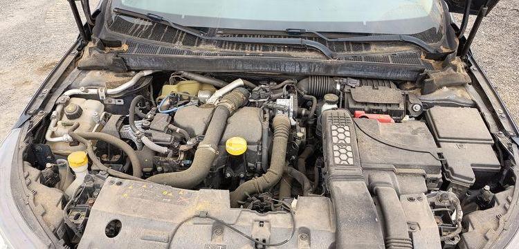 RENAULT MEGANE IV HATCHBACK 1.5 DCI 16V 110 CV – DIESEL – 152984 KMS – ANNEE 2017 GRIS EP-780-DT