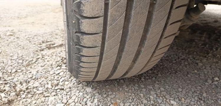 RENAULT MEGANE IV HATCHBACK 1.5 DCI 16V 110 CV – DIESEL – 152984 KMS – ANNEE 2017 GRIS EP-780-DT