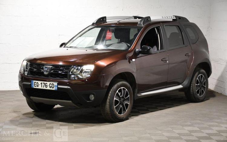 DACIA DUSTER 1,5 DCI 110 BLACK TOUCH 4X4 PRUNE EQ-176-GD
