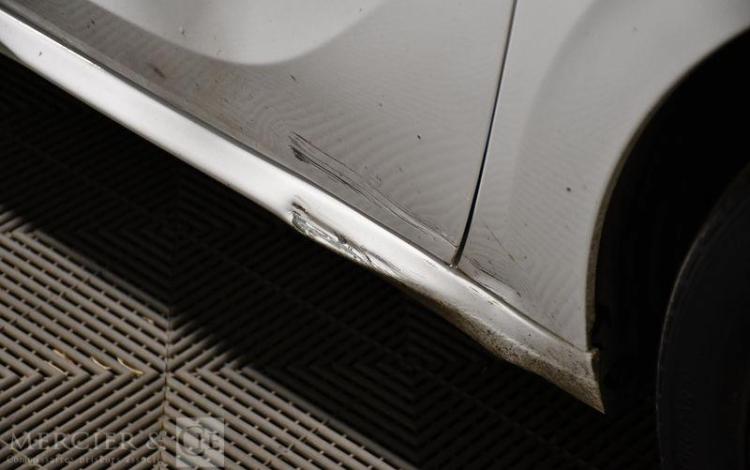 PEUGEOT 208 1.2 PURETECH 82CH STYLE BLANC EQ-626-CD