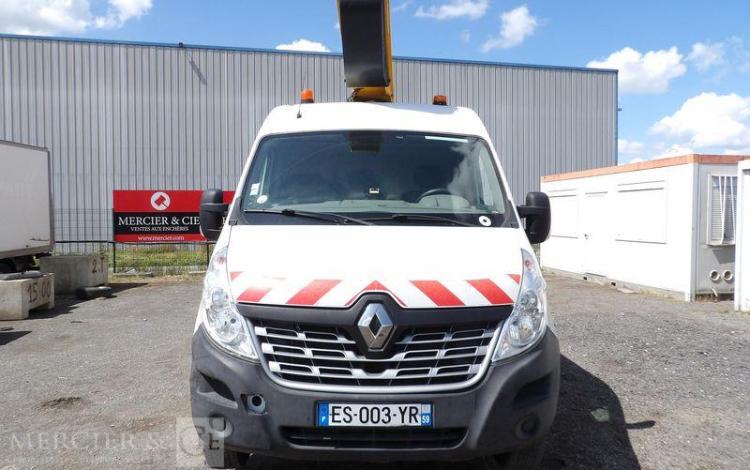 RENAULT MASTER 3 PHASE 2 2,3DCI 16V 130 CV AVEC NACELLE KLUBB K32 – DIESEL – 1261 HEURES BLANC ES-003-YR