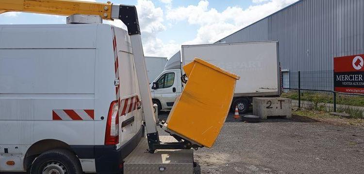 RENAULT MASTER 3 PHASE 2 2,3DCI 16V 130 CV AVEC NACELLE KLUBB K32 – DIESEL – 1261 HEURES BLANC ES-003-YR