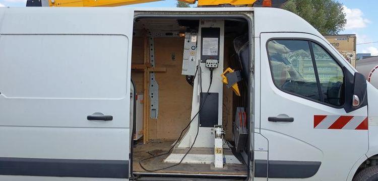 RENAULT MASTER 3 PHASE 2 2,3DCI 16V 130 CV AVEC NACELLE KLUBB K32 – DIESEL – 1261 HEURES BLANC ES-003-YR