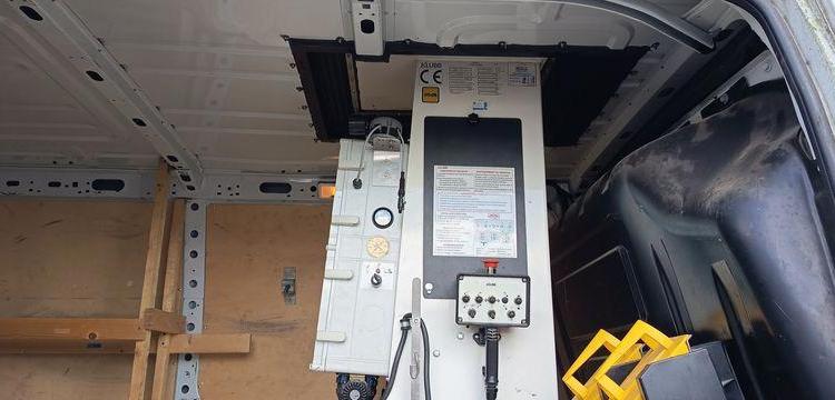 RENAULT MASTER 3 PHASE 2 2,3DCI 16V 130 CV AVEC NACELLE KLUBB K32 – DIESEL – 1261 HEURES BLANC ES-003-YR