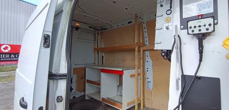 RENAULT MASTER 3 PHASE 2 2,3DCI 16V 130 CV AVEC NACELLE KLUBB K32 – DIESEL – 1261 HEURES BLANC ES-003-YR