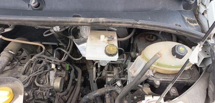 RENAULT MASTER 3 PHASE 2 2,3DCI 16V 130 CV AVEC NACELLE KLUBB K32 – DIESEL – 1261 HEURES BLANC ES-003-YR