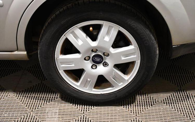 FORD MONDEO 2,0 TDCI 115CH GHIA GRIS ET-599-DX