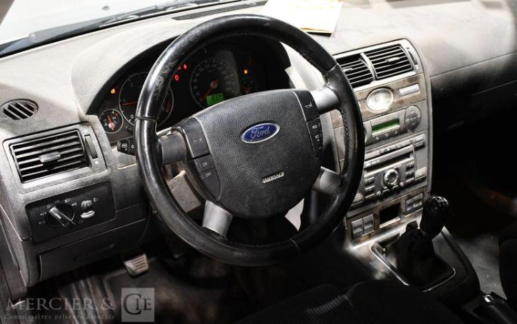 FORD MONDEO 2,0 TDCI 115CH GHIA GRIS ET-599-DX