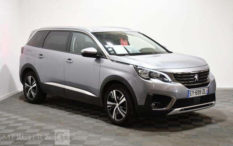 PEUGEOT 5008 NOIR EY-699-ZL