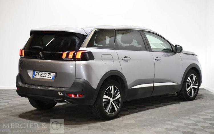 PEUGEOT 5008 NOIR EY-699-ZL
