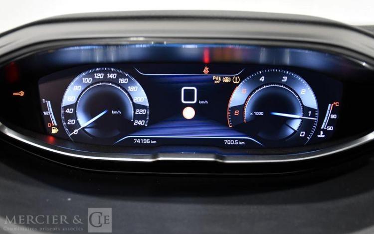 PEUGEOT 5008 NOIR EY-699-ZL