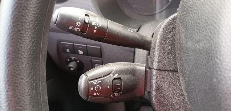 PEUGEOT PARTNER PHASE 2 L1 600KG 1.6 BLUE HDi FAP FOURGON 99 CV – DIESEL – 110292 KMS – BLANC EZ-653-XF