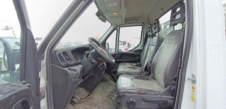 IVECO 35C14 BLANC EZ-931-QW
