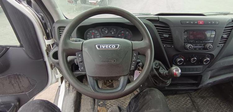 IVECO 35C14 BLANC EZ-931-QW
