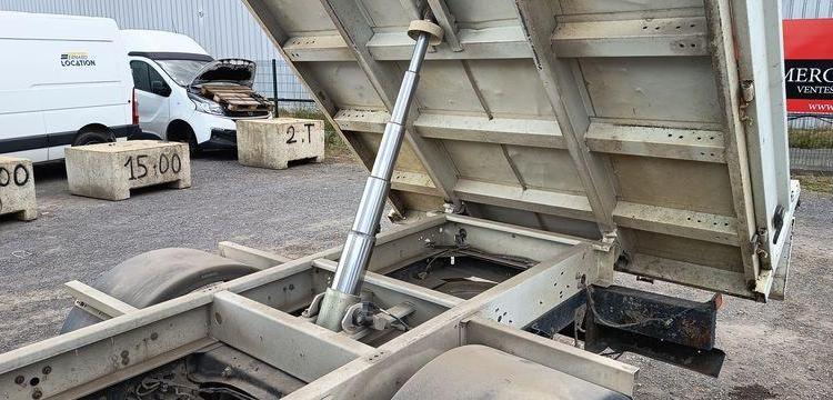 IVECO 35C14 BLANC EZ-931-QW
