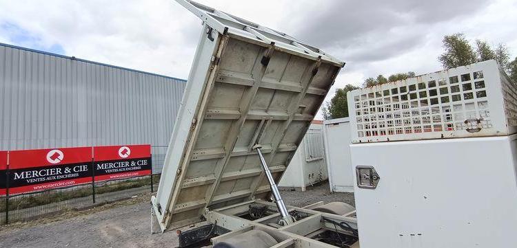 IVECO 35C14 BLANC EZ-931-QW