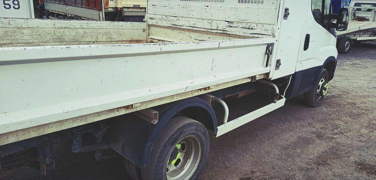 IVECO 35C14 BLANC EZ-931-QW