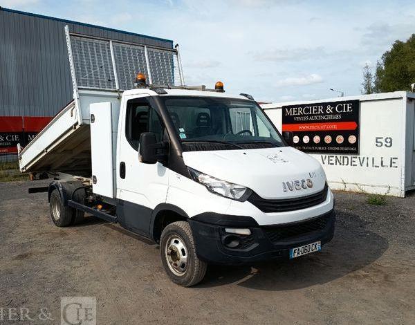 IVECO DAILY VI 35C12 2,3D 16V 116CV BENNE AVEC COFFRE ACIER DIESEL – 112978 KMS BLANC FA-060-CK