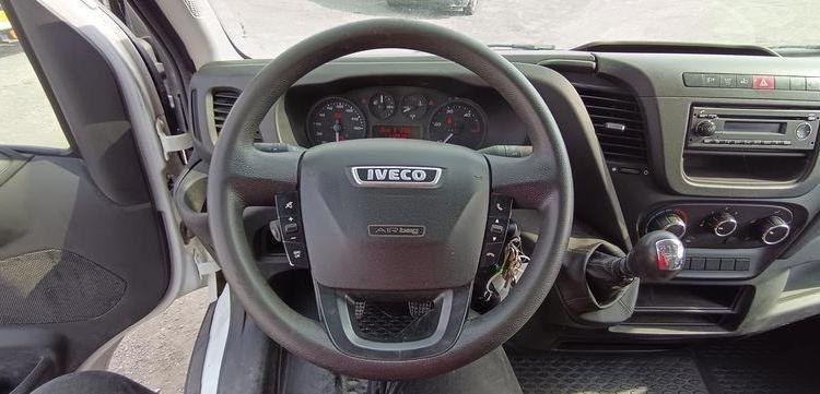 IVECO DAILY VI 35C12 2,3D 16V 116CV BENNE AVEC COFFRE ACIER DIESEL – 112978 KMS BLANC FA-060-CK