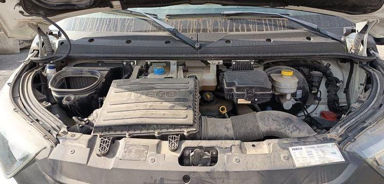 IVECO DAILY VI 35C12 2,3D 16V 116CV BENNE AVEC COFFRE ACIER DIESEL – 112978 KMS BLANC FA-060-CK