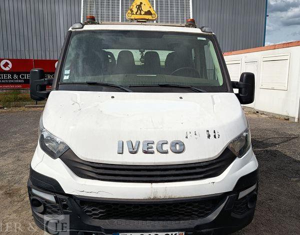 IVECO 35C12D  FA-210-CK