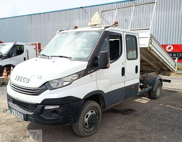 IVECO 35C12D  FA-210-CK