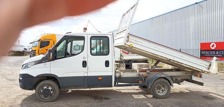 IVECO 35C12D  FA-210-CK