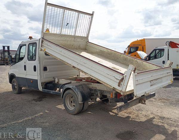IVECO 35C12D  FA-210-CK