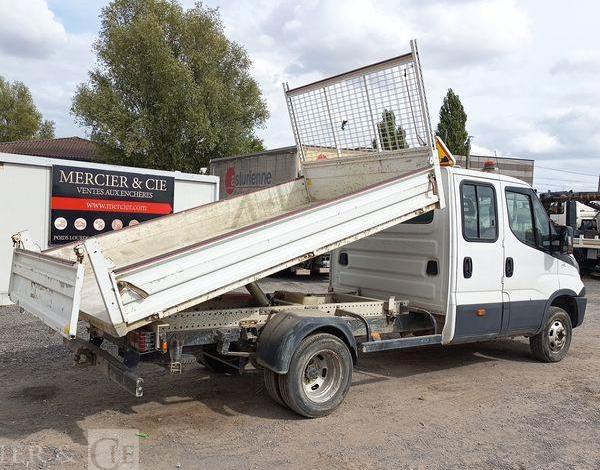 IVECO 35C12D  FA-210-CK