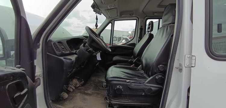 IVECO 35C12D  FA-210-CK