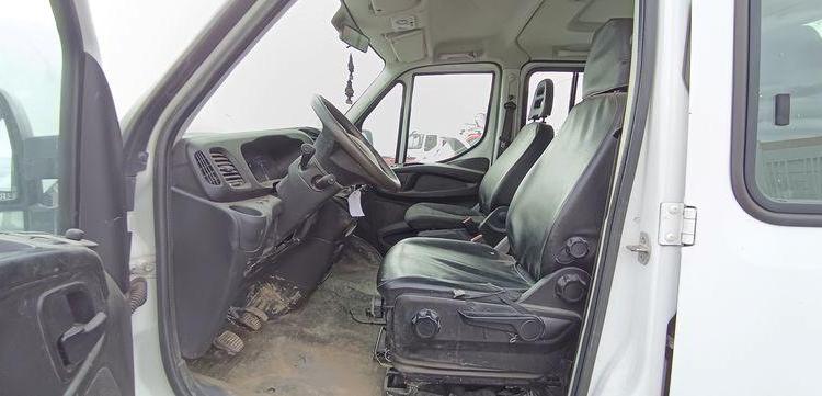 IVECO 35C12D  FA-210-CK
