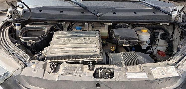 IVECO 35C12D  FA-210-CK