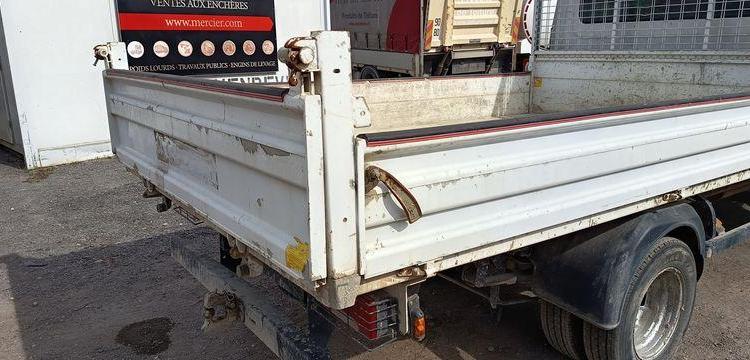 IVECO 35C12D  FA-210-CK