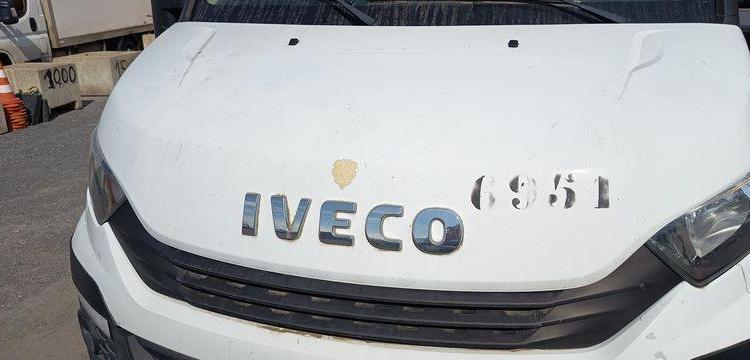 IVECO DAILY 35C12 2,3D 16V 116CV BENNE AVEC COFFRE ACIER DIESEL  – 164019 KMS BLANC FA-377-CK