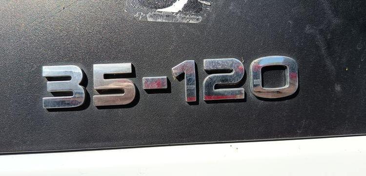 IVECO 35C12 D BLANC FA-983-CJ