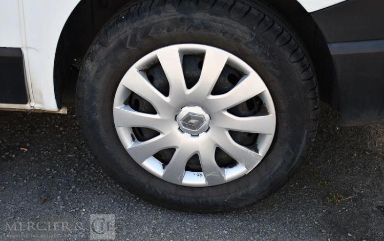 RENAULT TRAFIC FOURGON 1.6 DCI 95 L1H1 1000 GRAND-CONFORT BLANC FB-046-MJ