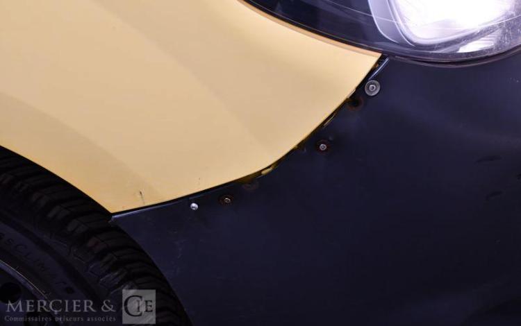RENAULT KANGOO ZE 33 JAUNE FB-310-ZY