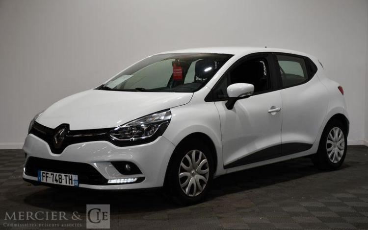 RENAULT CLIO IV STE 1.5 DCI 90 ENERGY AIR MEDIANAV
 BLANC FF-748-TH