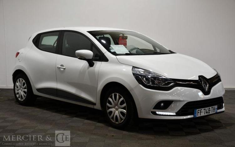 RENAULT CLIO IV STE 1.5 DCI 90 ENERGY AIR MEDIANAV
 BLANC FF-748-TH
