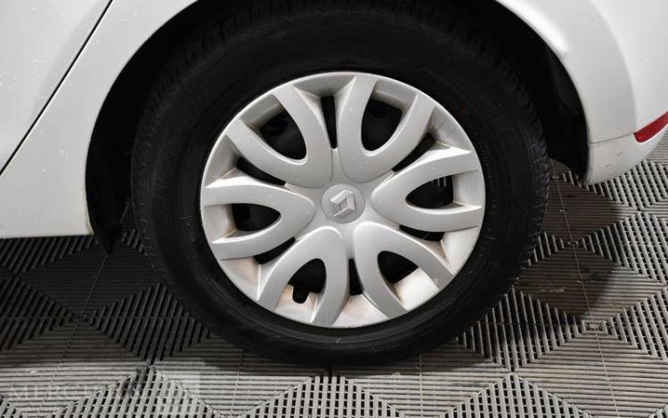 RENAULT CLIO IV STE 1.5 DCI 90 ENERGY AIR MEDIANAV
 BLANC FF-748-TH