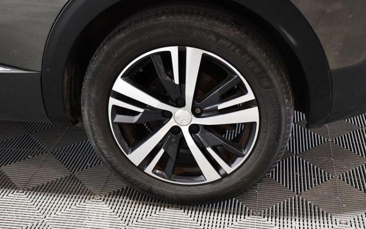 PEUGEOT 3008 1,2 PURE TECH 130 ALLURE VERT FH-879-LN