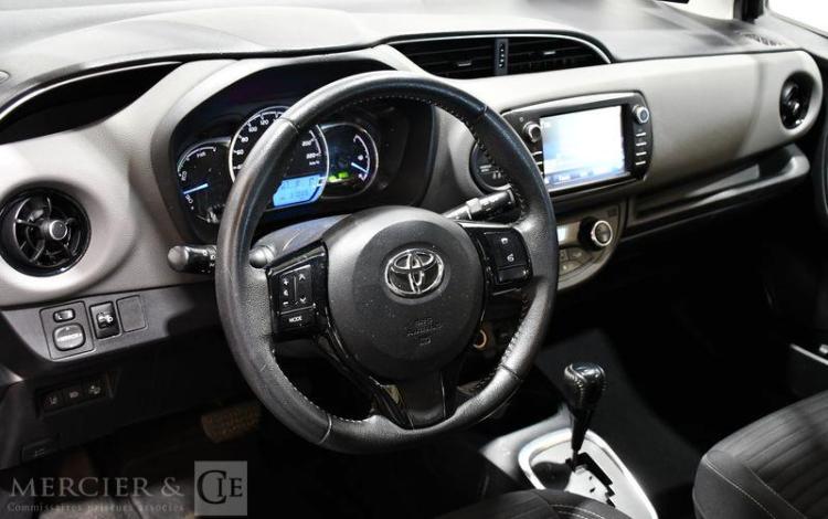 TOYOTA YARIS HYBRIDE MY19 100CH GRIS FJ-043-DG